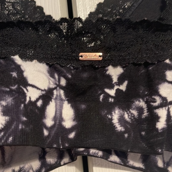 PINK Victoria's Secret black and white tie dye lace trim bralette size Medium - Picture 7 of 11